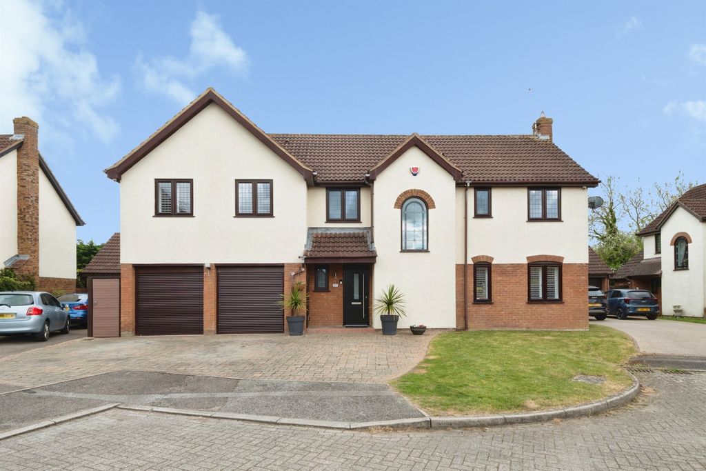 Property photo 1 of 23