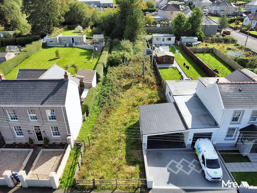 Property photo 3 of 9