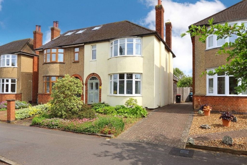 Property photo 1 of 18 Picture No. 21