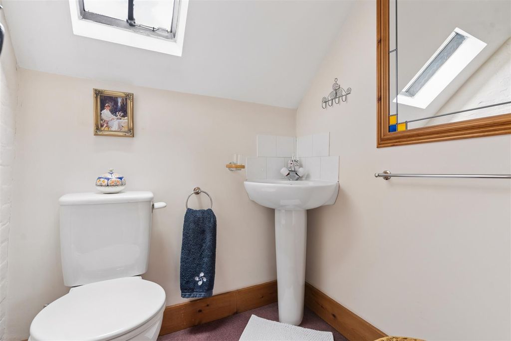 Additional image 24 of 6 bed detached house for saleHigh Road, Soulbury, Buckinghamshire LU7