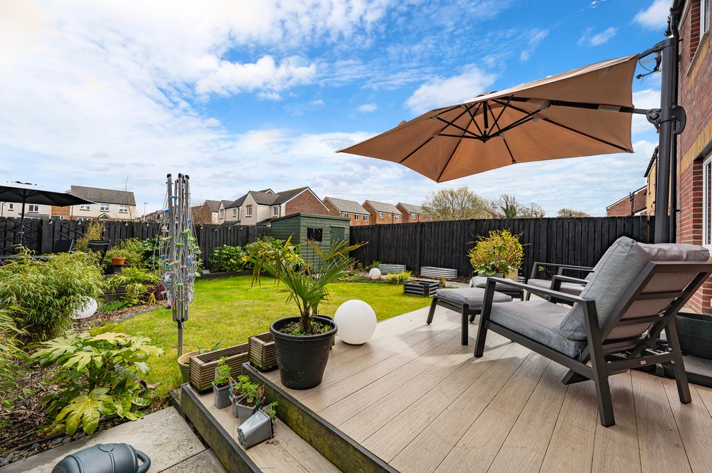 Property photo 2 of 53