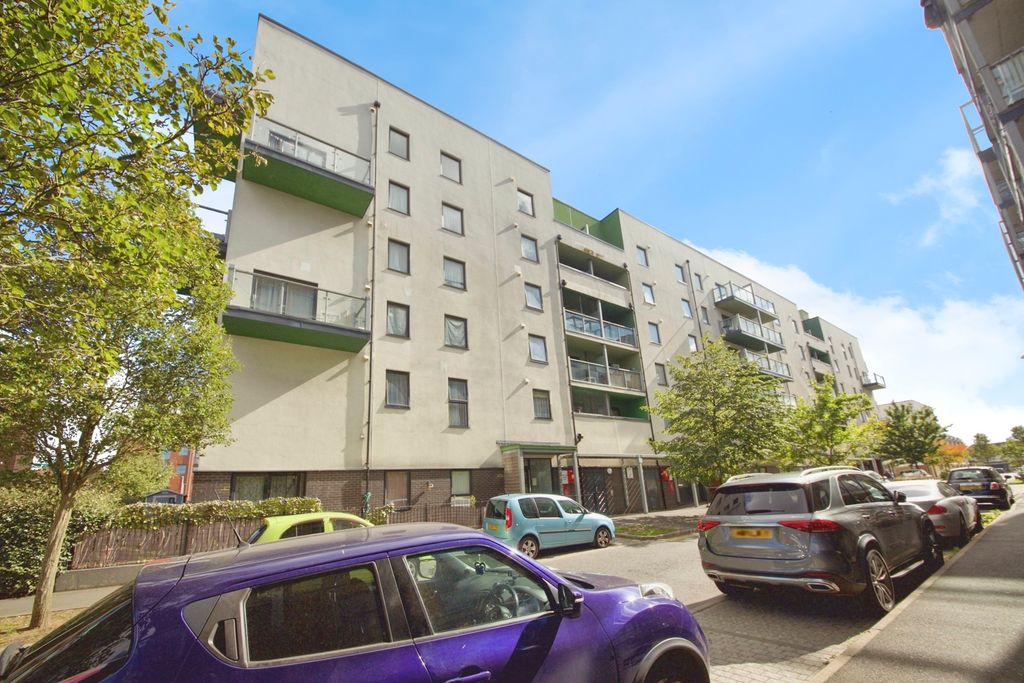 Property photo 1 of 17 Photo