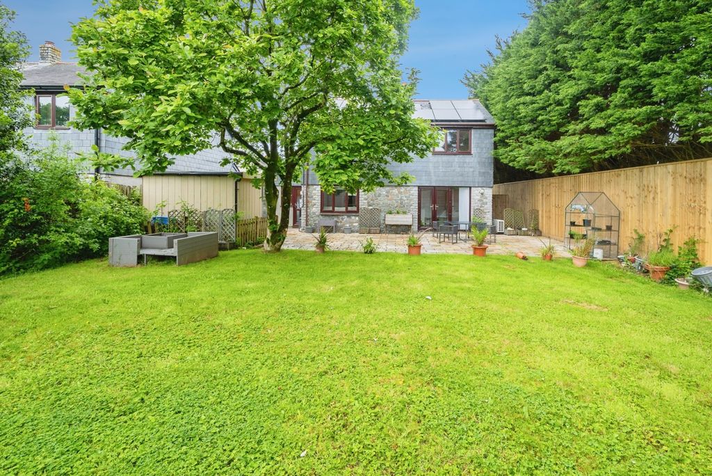 Property photo 1 of 19 Pbox-Img.Jpg