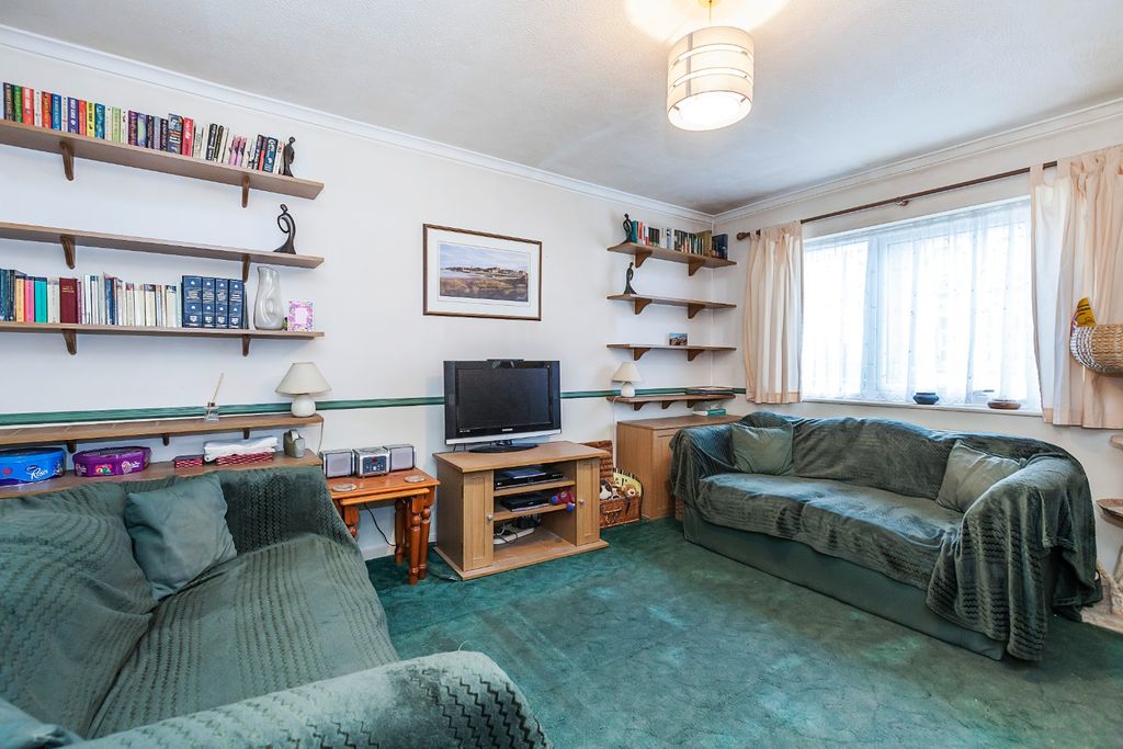 Property photo 3 of 10 5121252