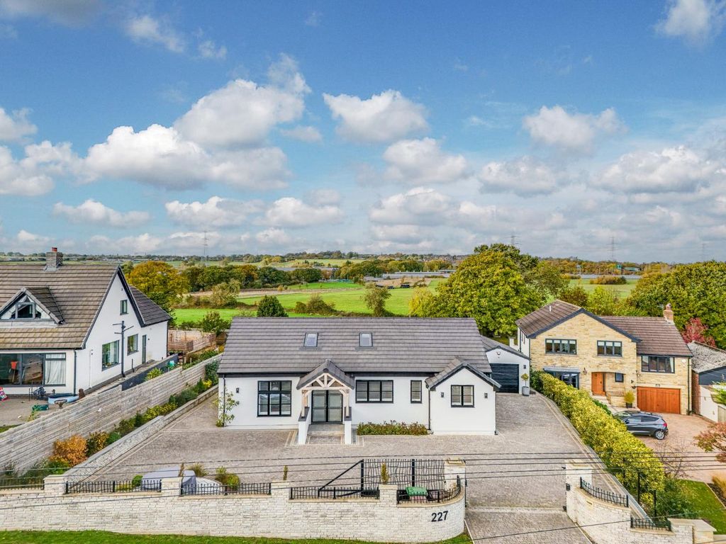 Property photo 1 of 35