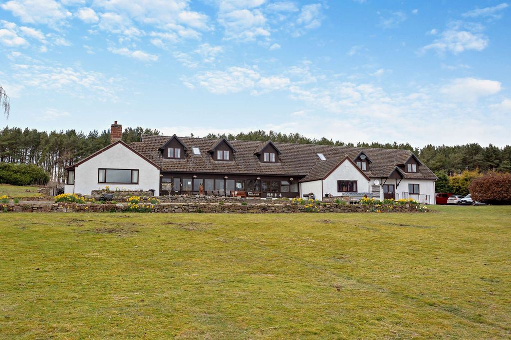 Property photo 1 of 70 Front View