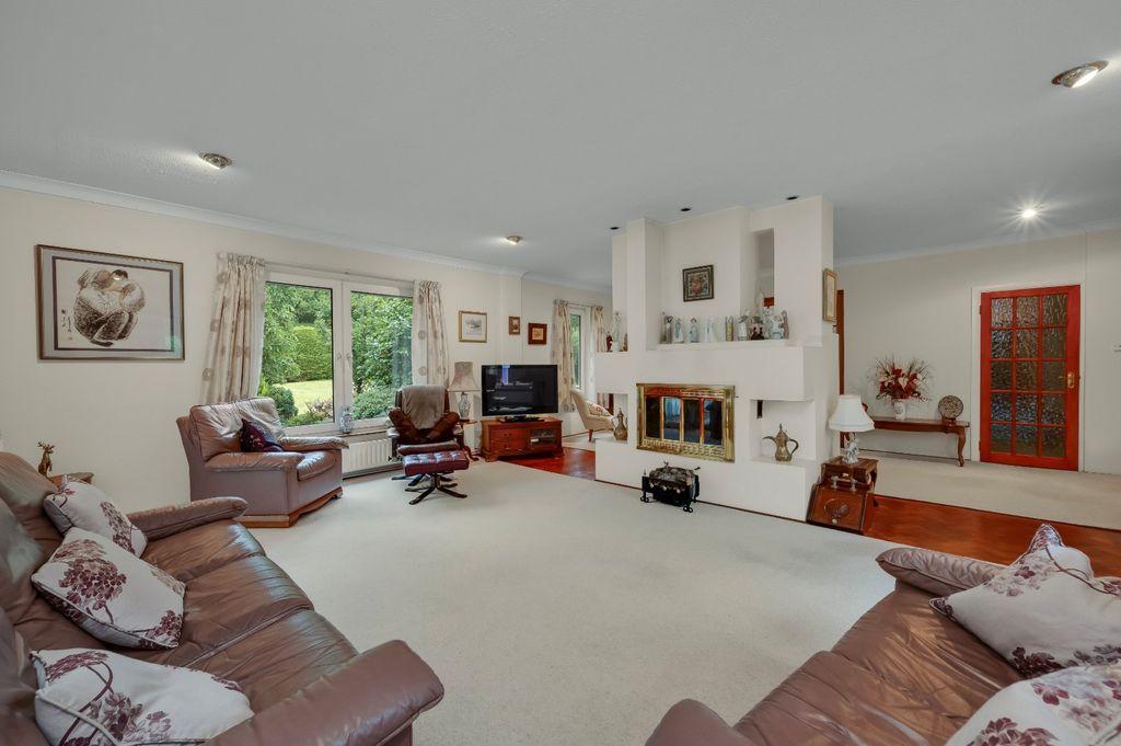Property photo 3 of 10 Reception Room