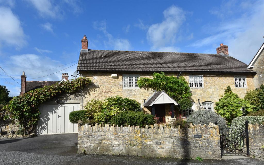 Property photo 1 of 16 Front