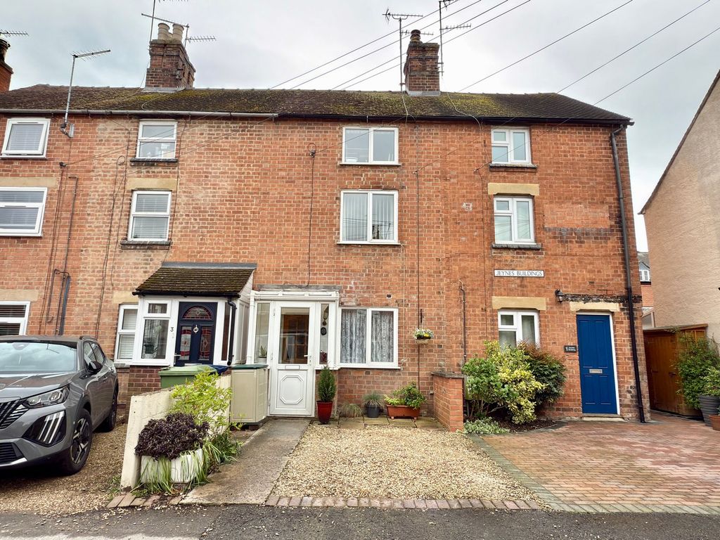 Property photo 3 of 11