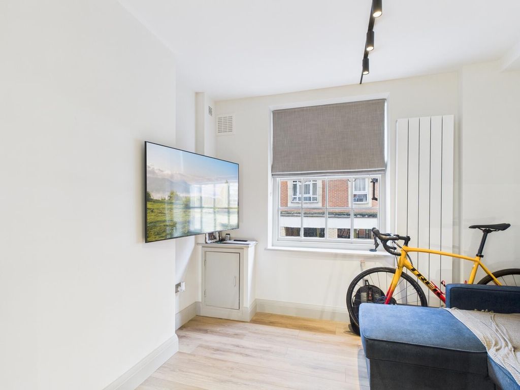 Property photo 2 of 8 Living Room