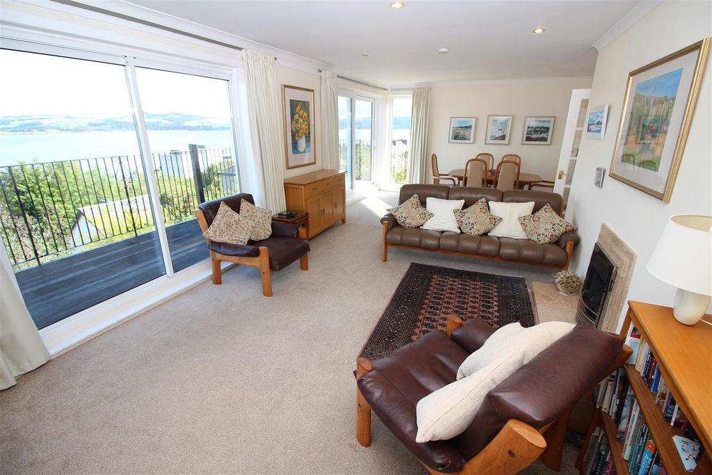 Property photo 3 of 40
