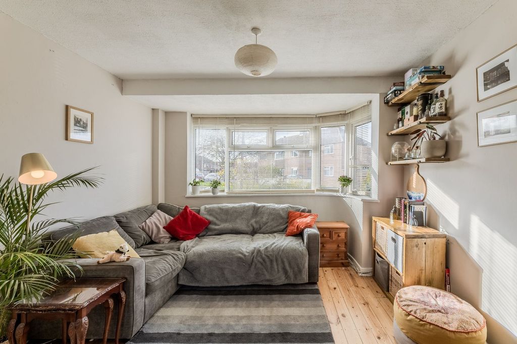 Property photo 2 of 23