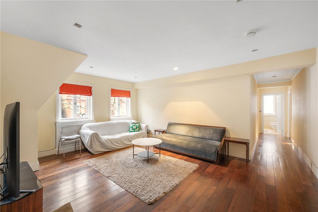 Property photo 3 of 11 Picture No. 05