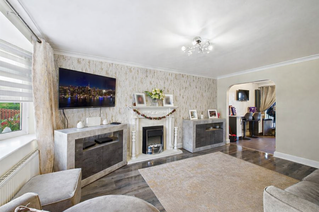 Property photo 3 of 24 Living Room