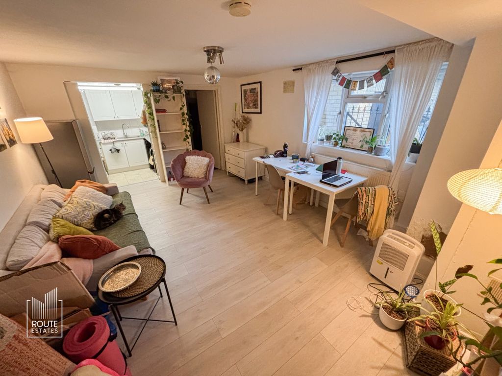 Property photo 1 of 8 Photo 2