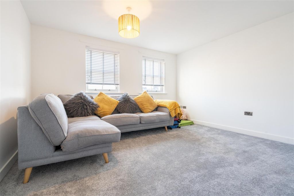 Additional image 7 of 4 bed terraced house for saleNorthumberland Close, North Shields NE30