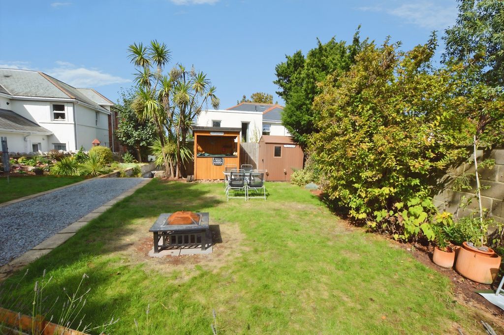 Property photo 3 of 16 Pbox-Img.Jpg
