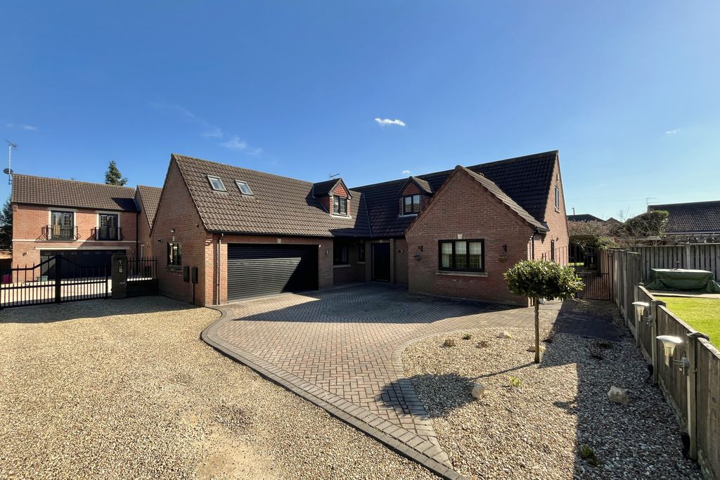 Property photo 1 of 45 43