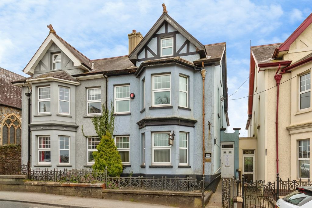 Property photo 1 of 28 Pbox-Img.Jpg