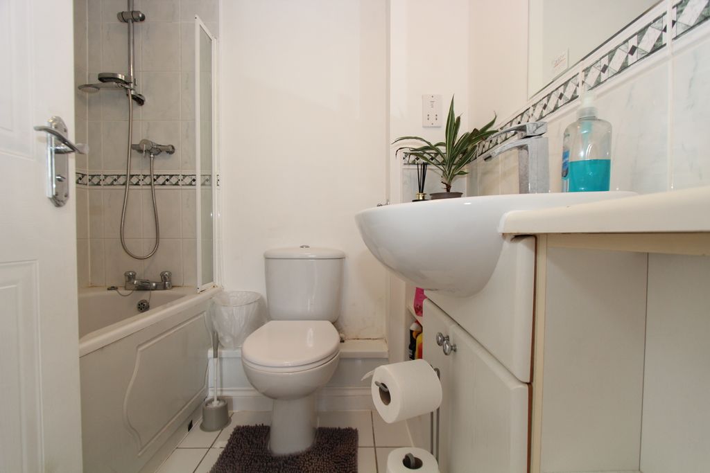 Property photo 3 of 4