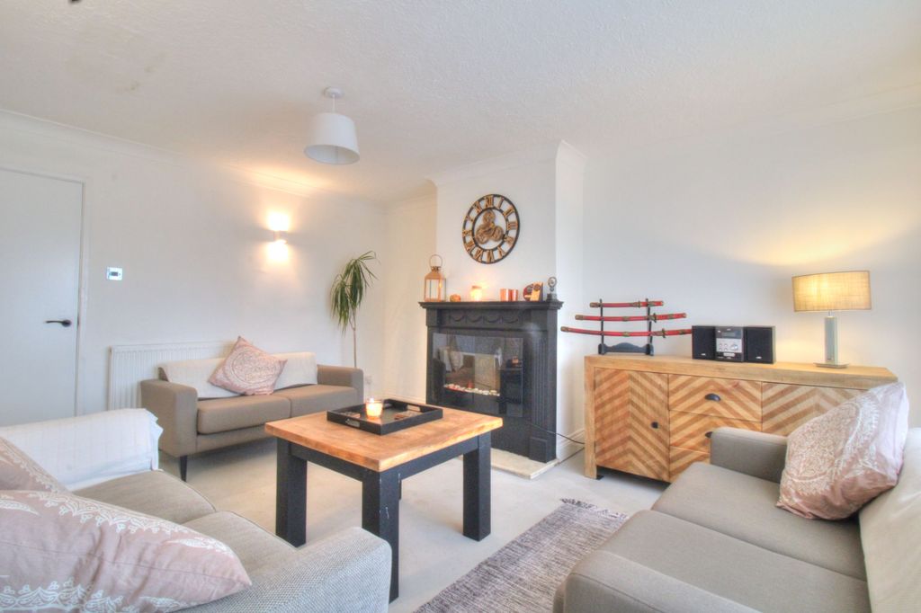 Property photo 3 of 29 Img_5924_5_6