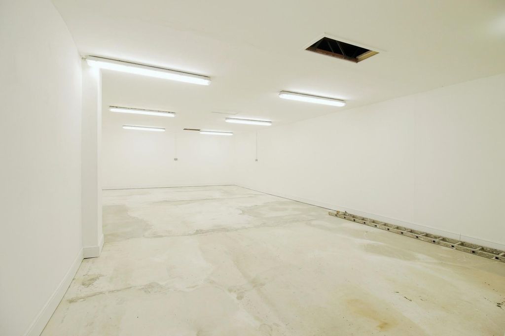 Property photo 3 of 16 7Puxcgcq9Ky1W23Uc1Uh7A.Jpg