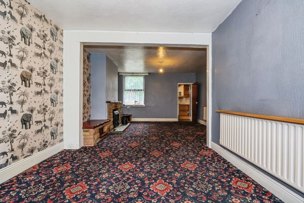 Property photo 3 of 18 Pbox-Img.Jpg