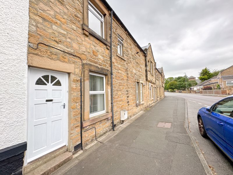 Property photo 1 of 11 External
