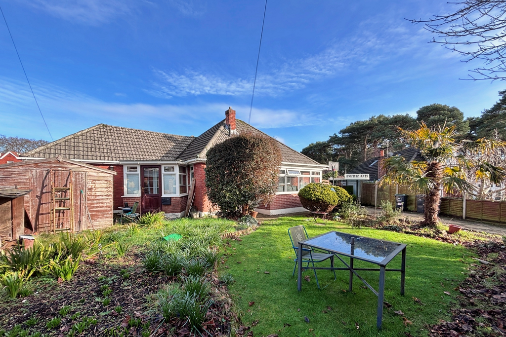 Property photo 1 of 15 External