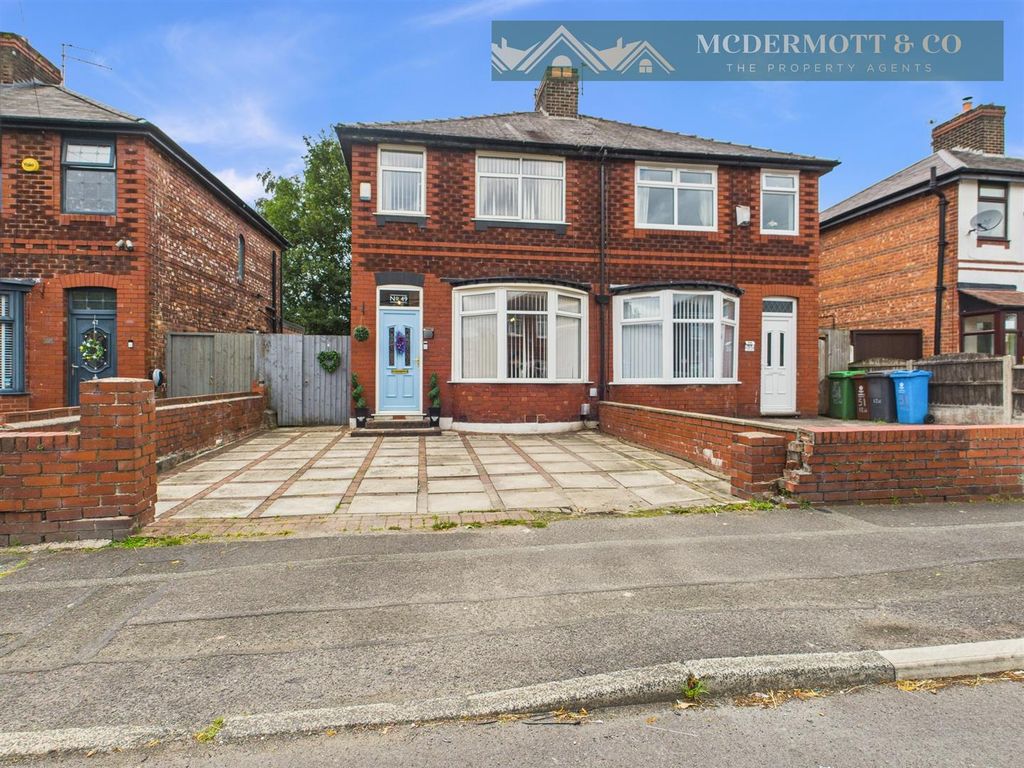 Property photo 1 of 25 Cam03850G0-Pr0160-Still028.Jpg