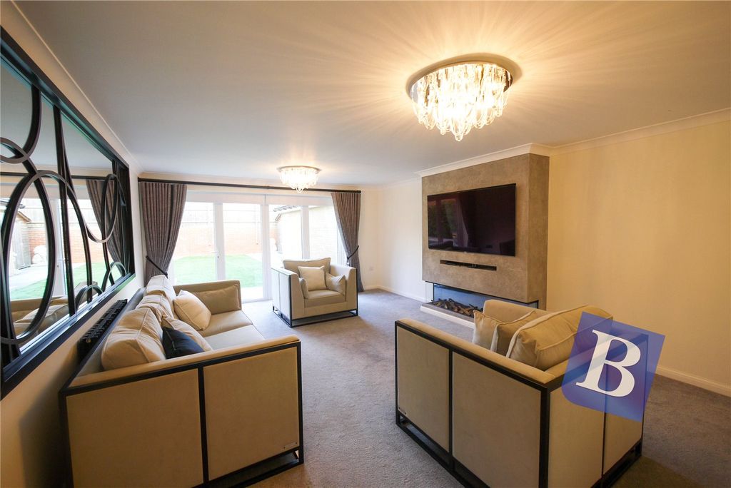 Property photo 2 of 19 Picture No. 02