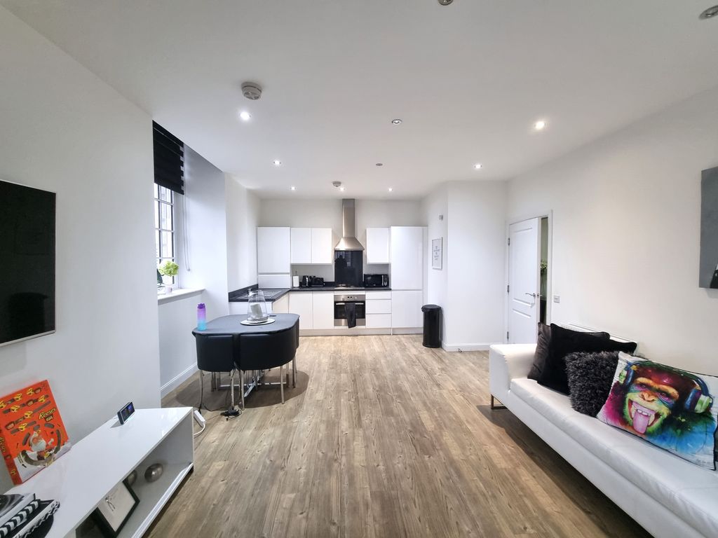 Property photo 2 of 16