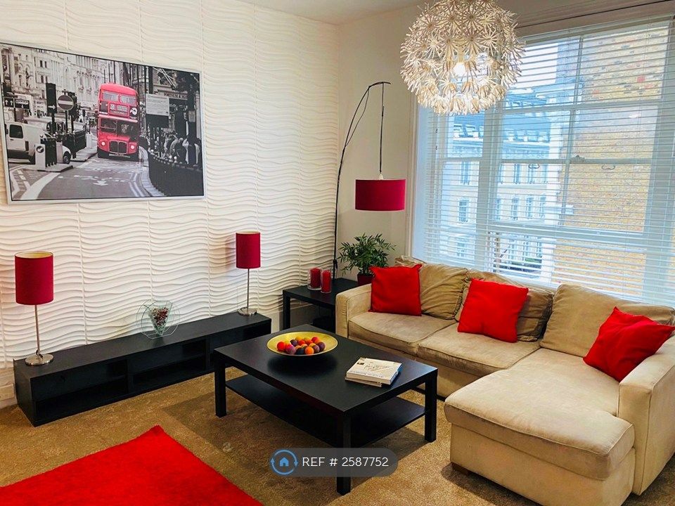 Property photo 1 of 13 Lounge