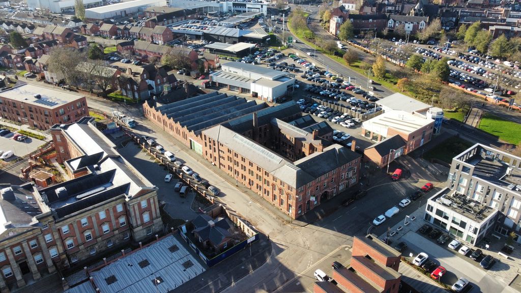 Property photo 2 of 10