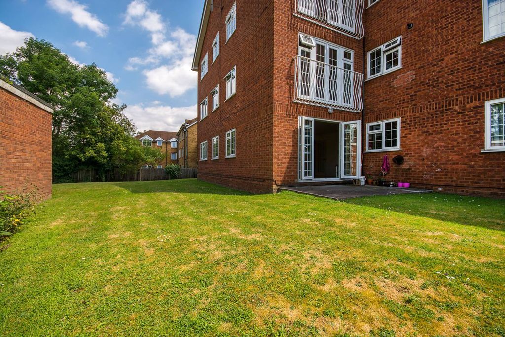 Property photo 3 of 14