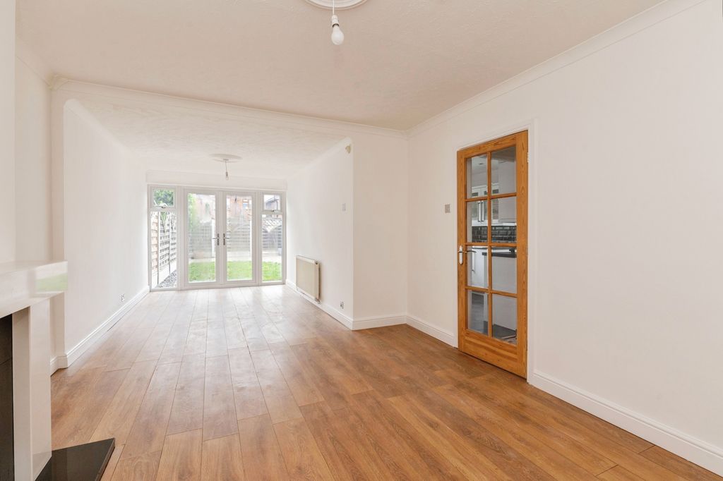 Property photo 2 of 18 Pbox-Img.Jpg