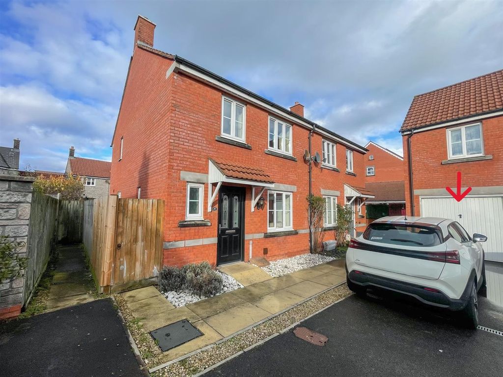 Property photo 1 of 17 Front