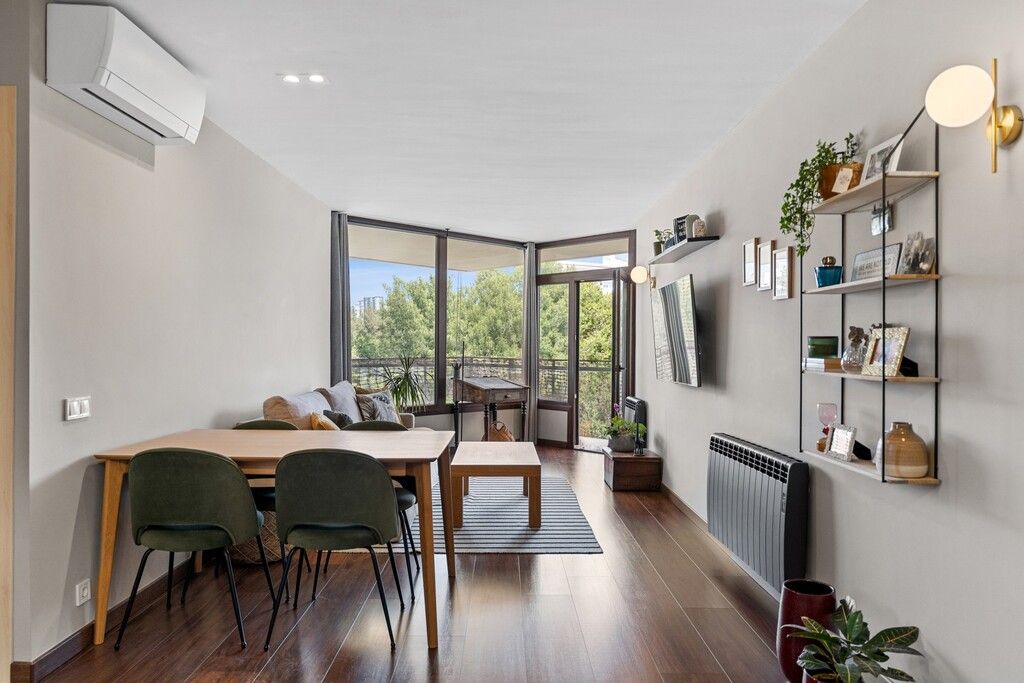 Property photo 3 of 16 Dining