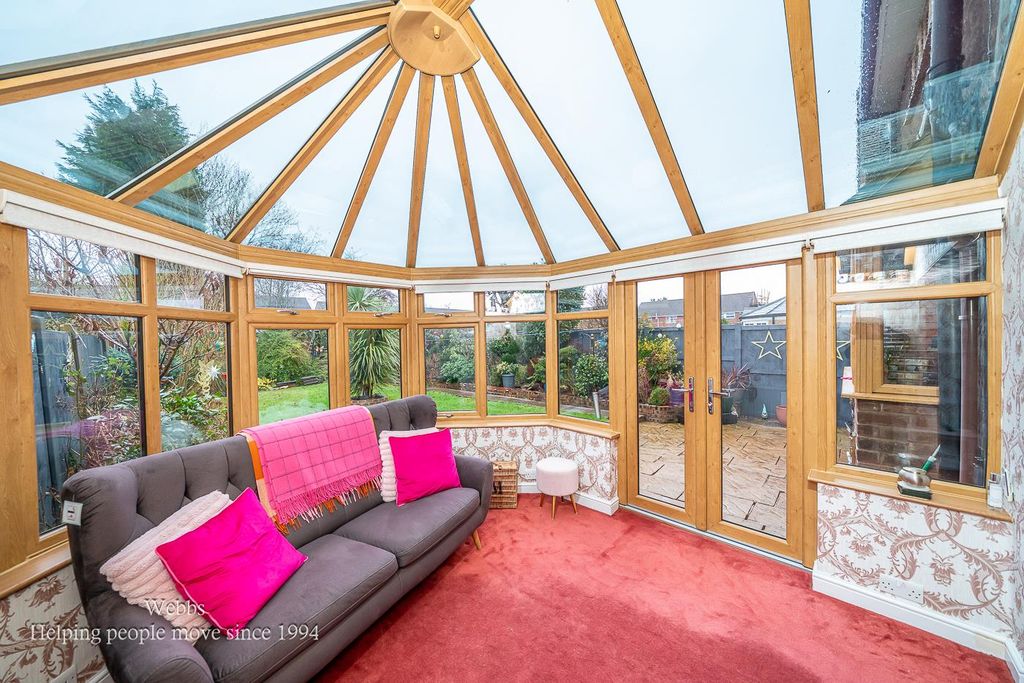 Property photo 3 of 27 Webbs-5.Jpg