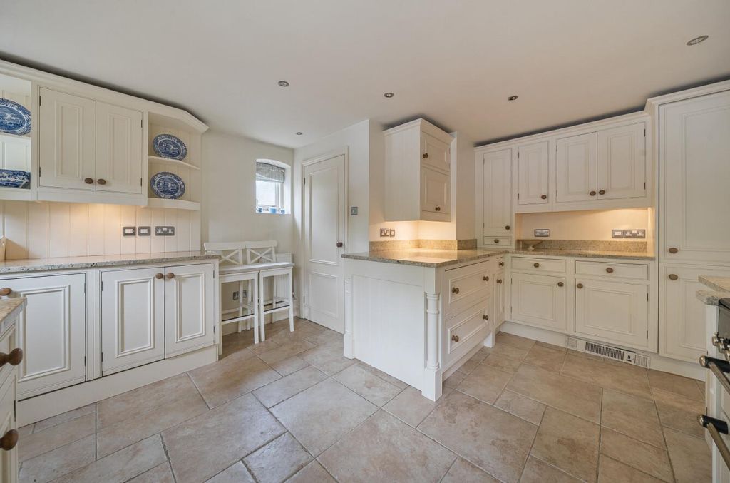 Property photo 3 of 23 Coachmans Mews (9).Jpg