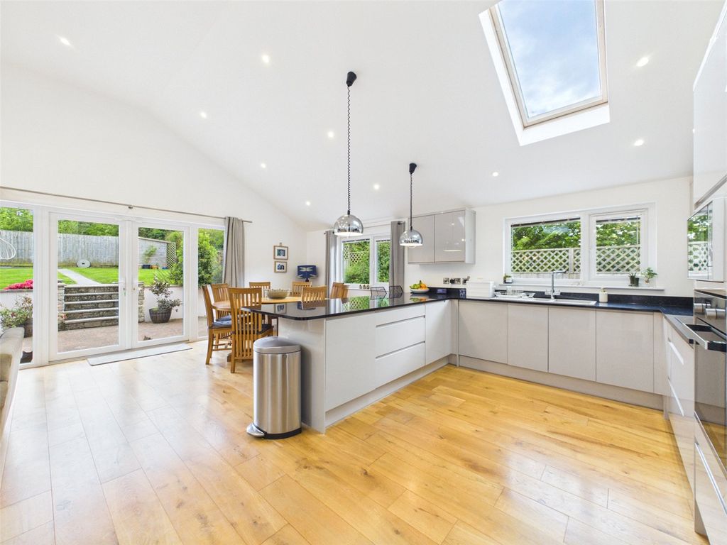 Property photo 2 of 17 Kitchen/Dining