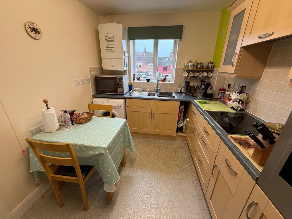Property photo 3 of 11