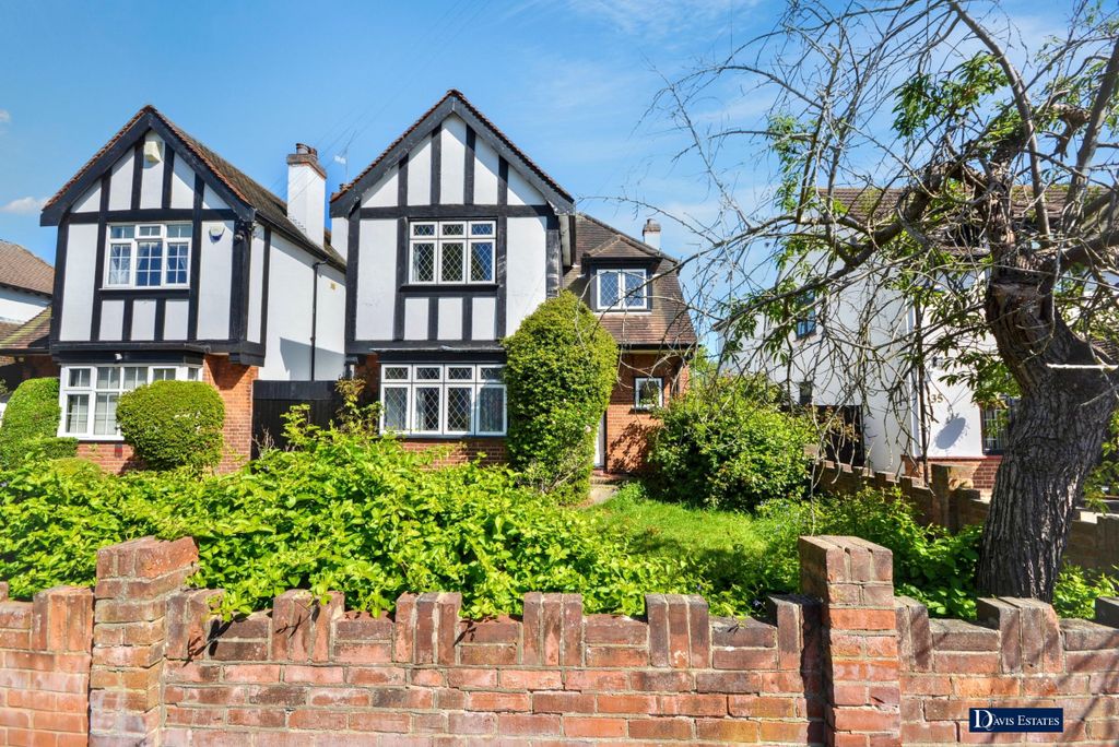 Property photo 1 of 15