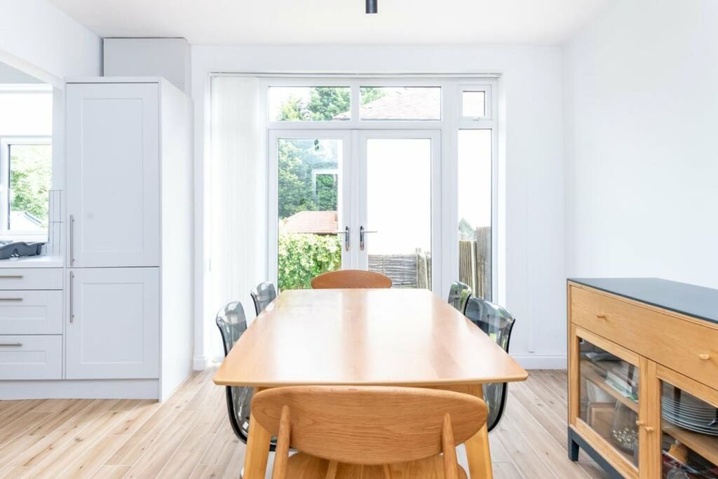 Property photo 3 of 29