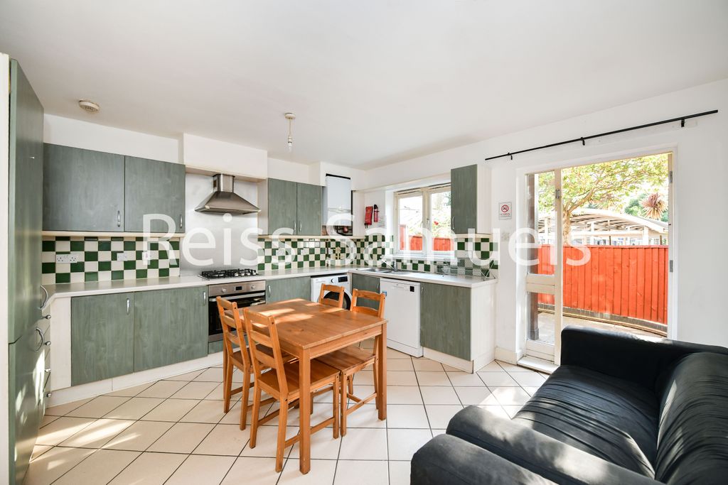Property photo 3 of 57