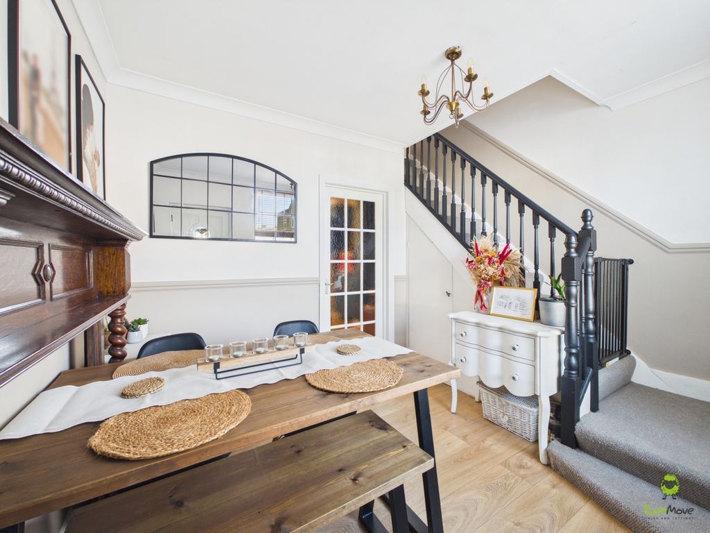 Property photo 2 of 19 Presented By Clinton At Ewemove Bexleyheath And Da