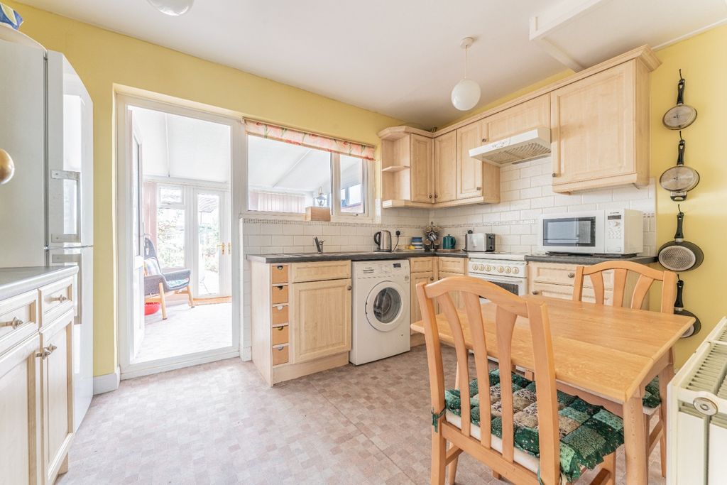 Property photo 3 of 17 5413303