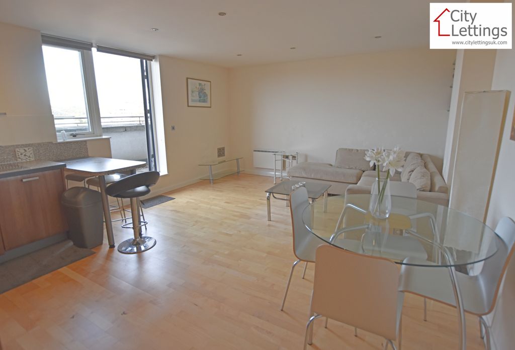 Property photo 3 of 13