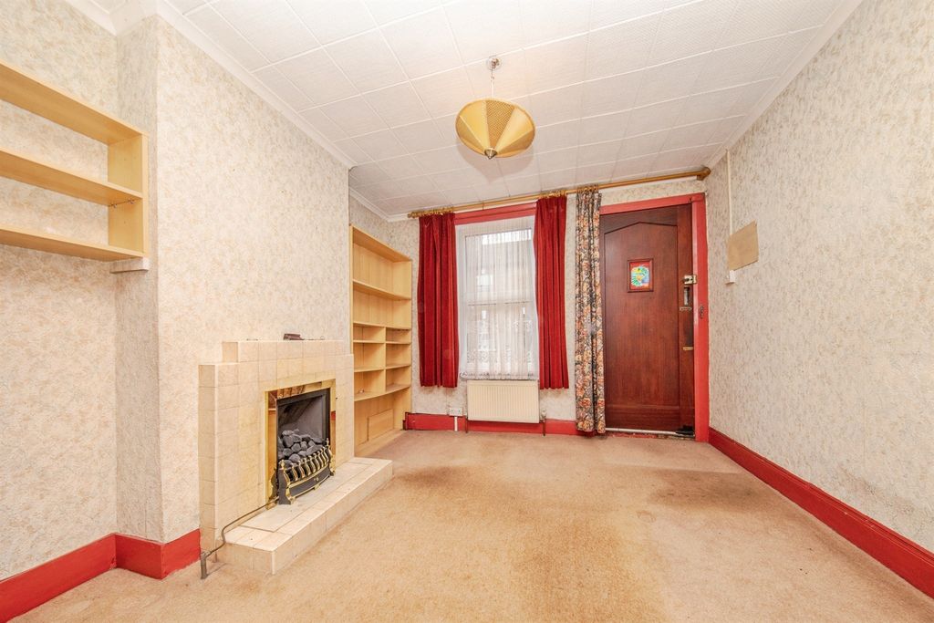 Property photo 2 of 15