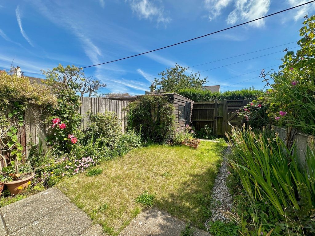 Property photo 3 of 16 Picture No. 13